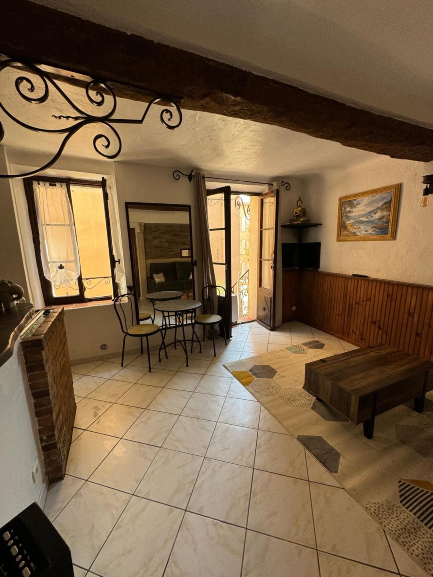 Ferienwohnung Chez Kay Roquebrune-sur Argens Exterior foto